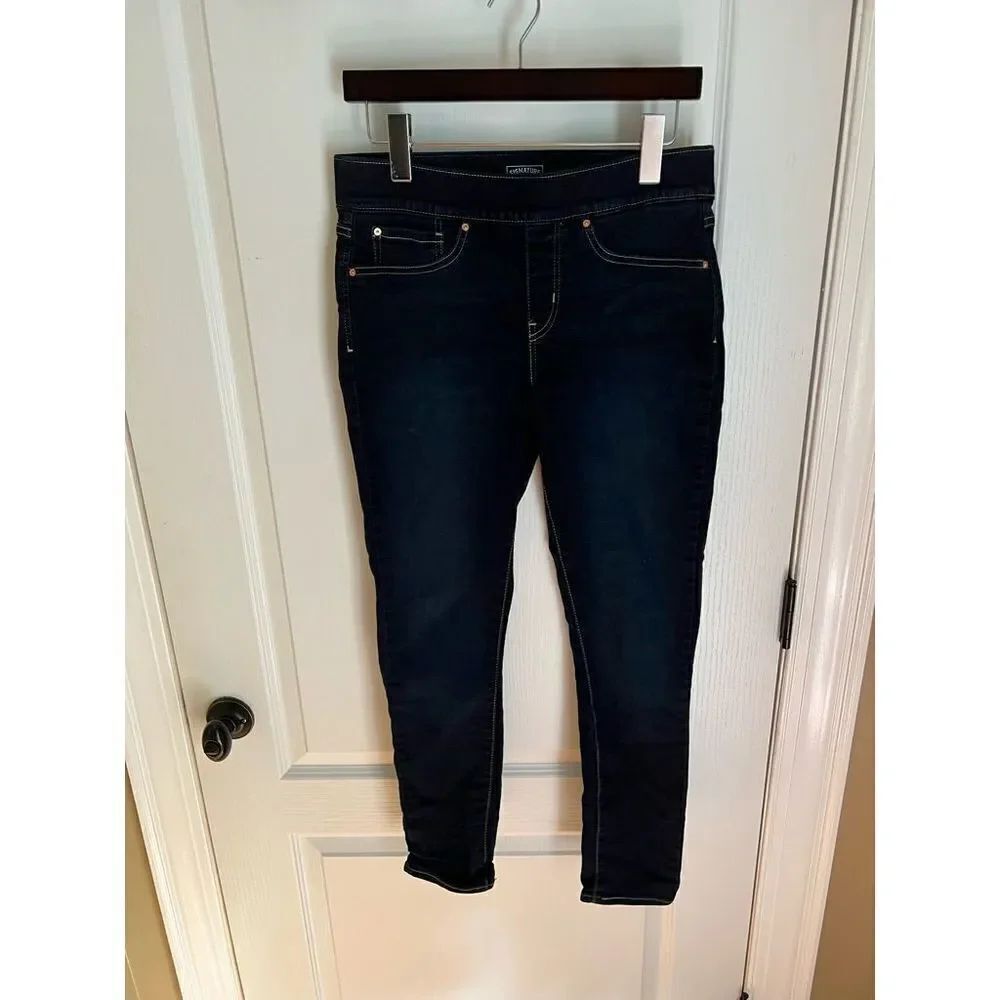 New signature Levi Strauss Gold totally shaping Pull on Skinny jeans
